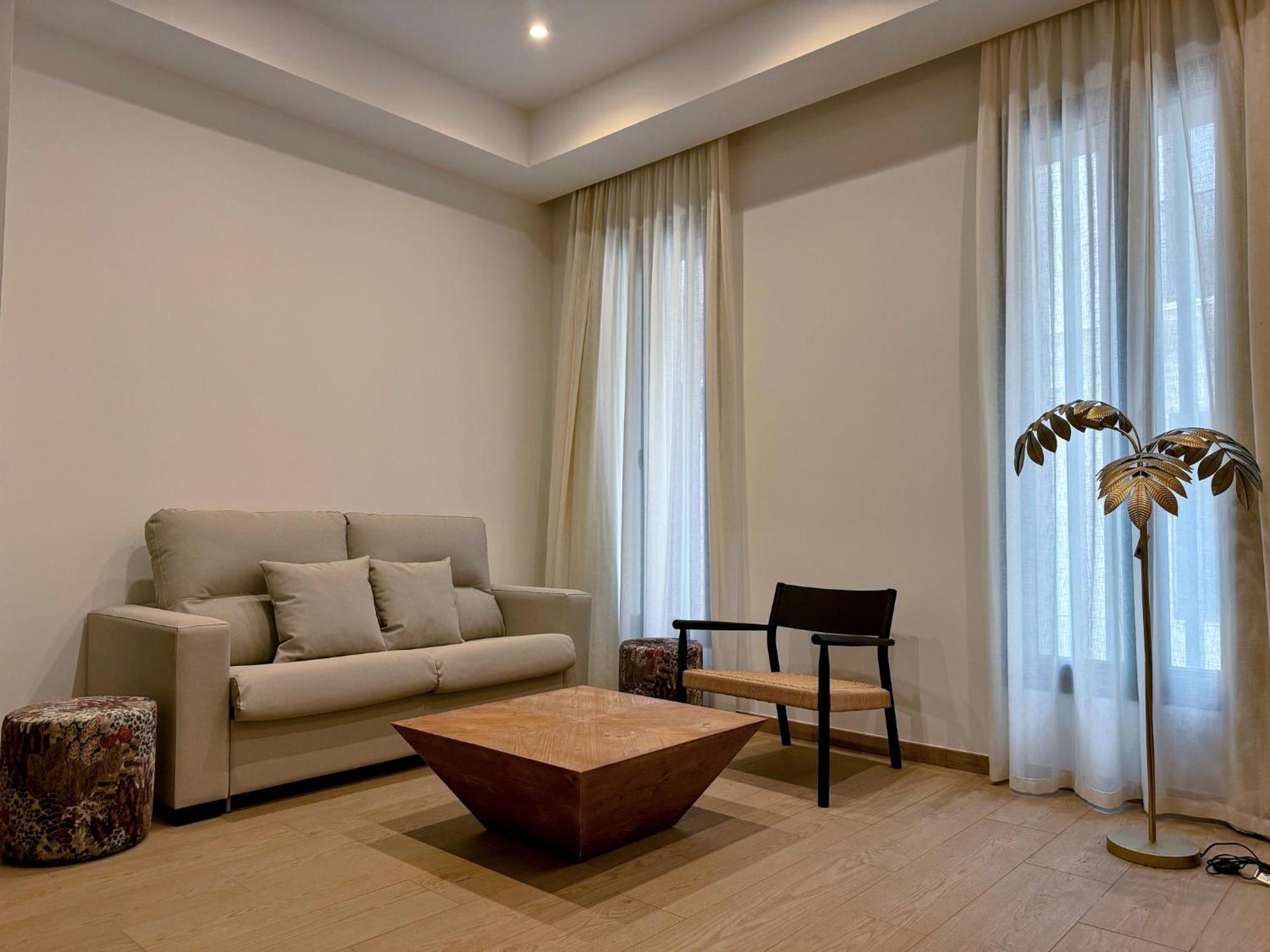 Redes Royale Apartments By Misterhost Seville Exterior photo