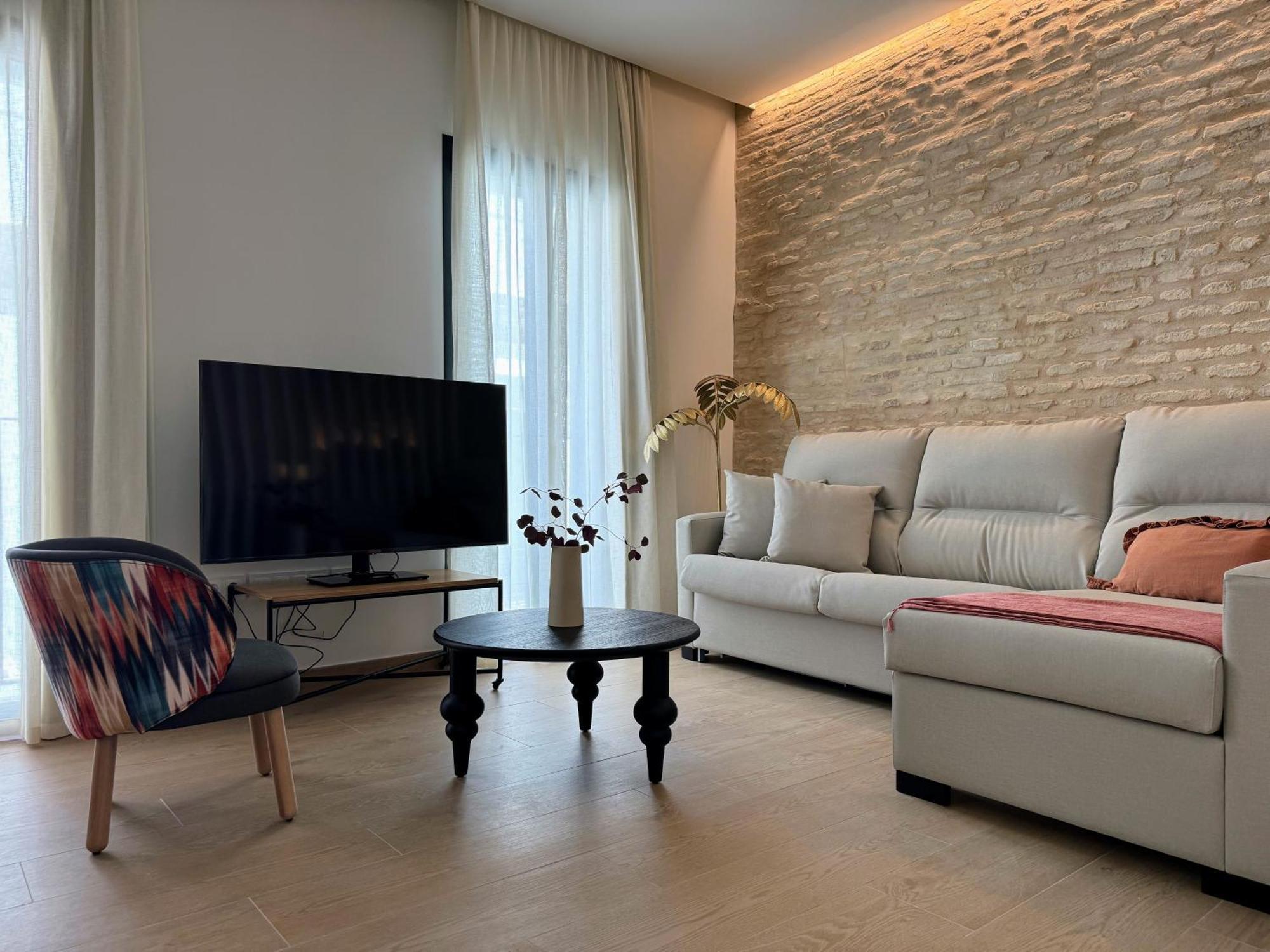 Redes Royale Apartments By Misterhost Seville Exterior photo